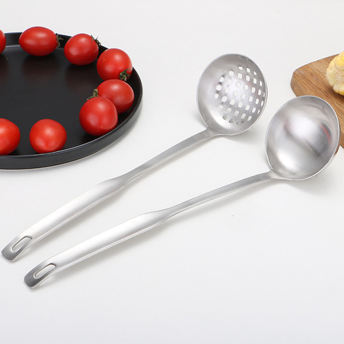 Factory Direct Supply 304 Stainless Steel Soup Spoon and Ladle with Wooden Handle for Home Use, Food Grade Three-Millimeter Soup Bowl Wholesalers