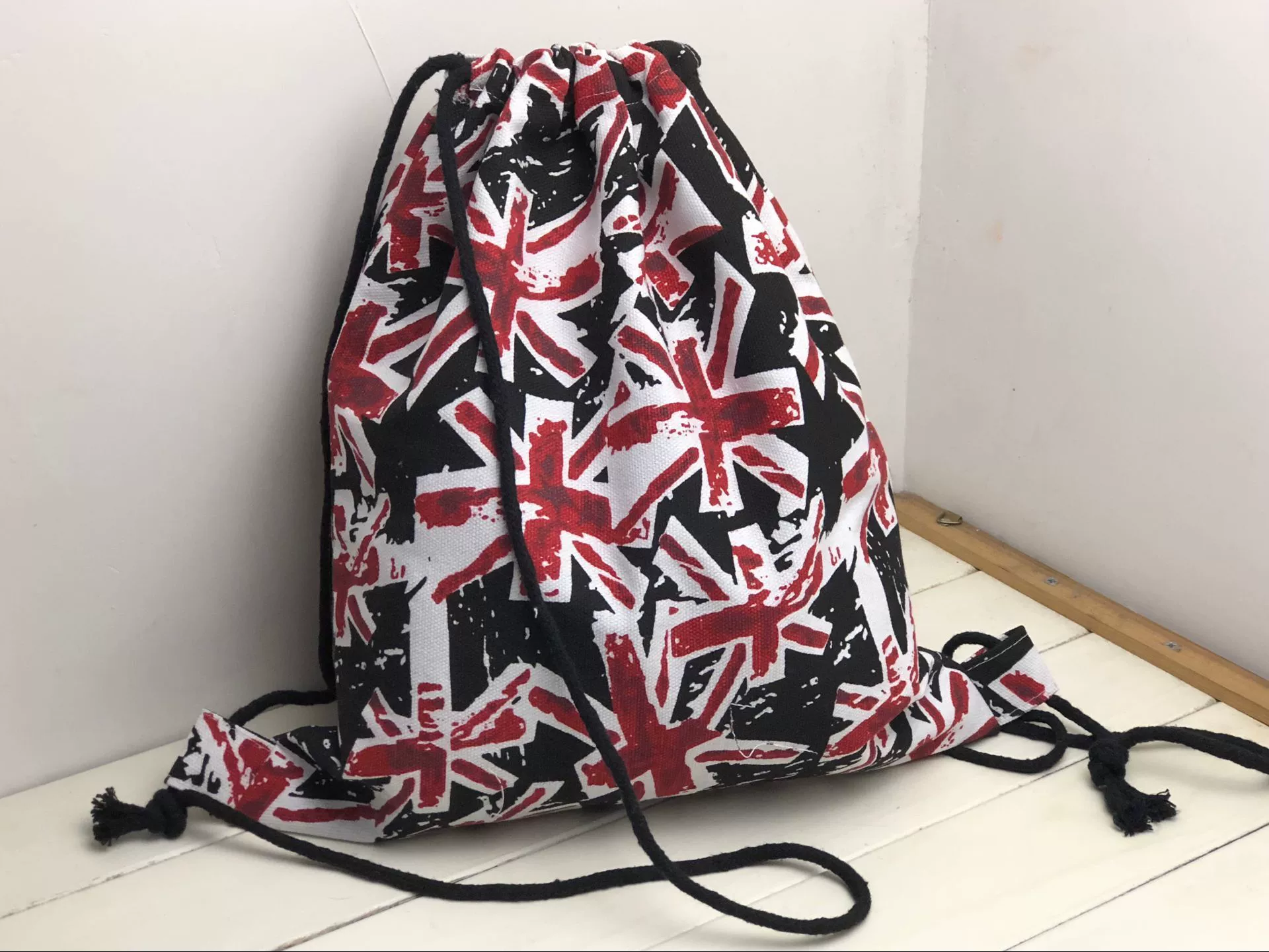 Drawstring Sports Backpack - Spacious Travel Bag for Basketball/Football, Worn on Shoulder