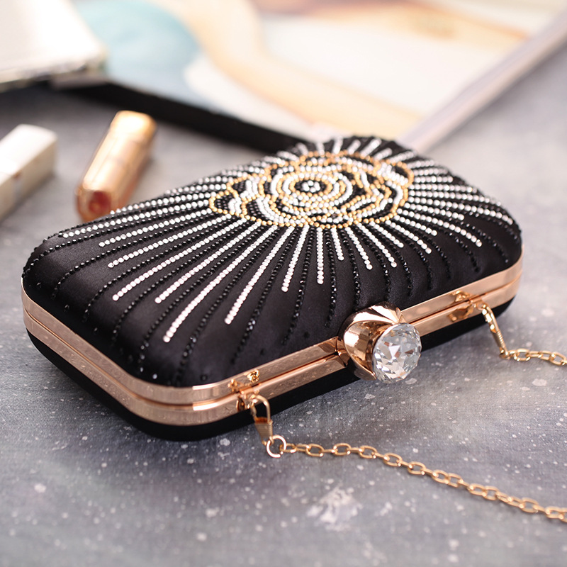 New Women's Dinner Bag Hot Drilling Clutch Bag Hard Box Small Square Bag Ladies Dress Bag display picture 4