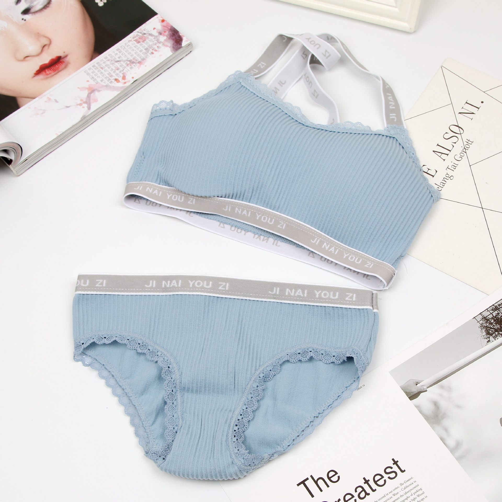 solar system Underwear Thread Miss Wireless Beautiful back letter motion pure cotton undergarment covering the chest and abdomen sleep Bra Sets
