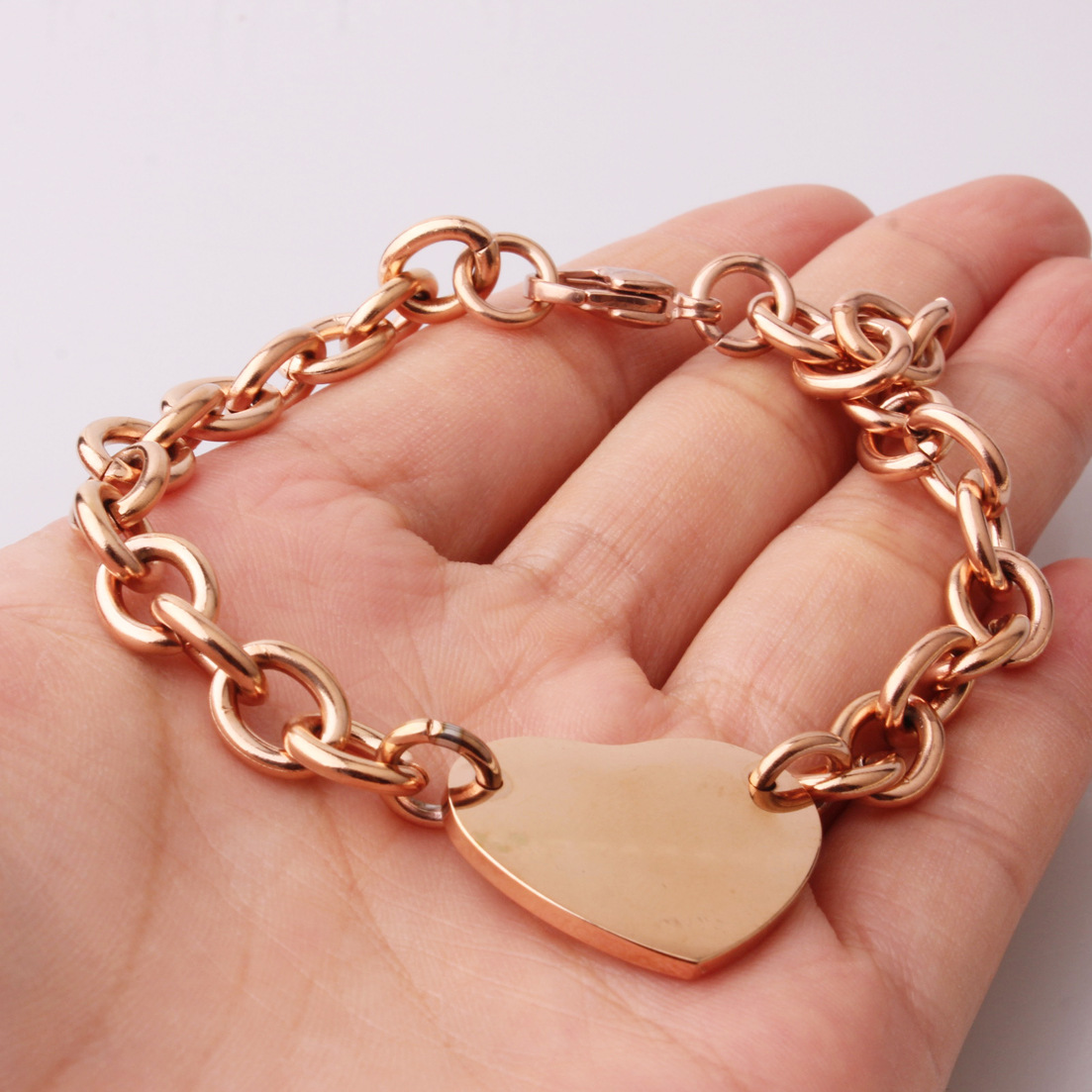 25g Weight Titanium Steel Pendant Material Bracelets Classification Titanium Steel Chain Material 1 Piece Quantity Street Occasion Titanium Steel Material Heart Shape Pattern Women's Gender Polishing Design Basic, Modern Style, Classic Style Style Basic Modern Style Classic Style Heart Shape Titanium Steel Bracelets In Bulk 13