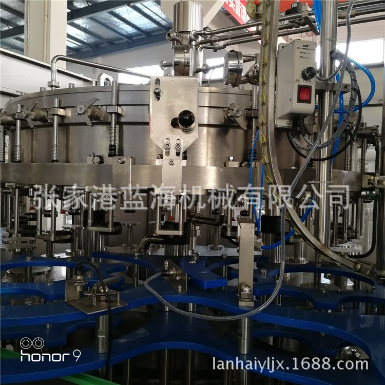 灌装机 全自动碳酸饮料灌装生产线 高速皇冠盖啤酒灌装 生产设备