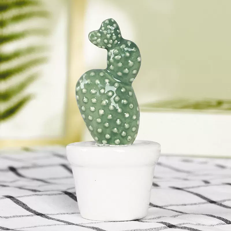陶瓷北欧工艺品摆件 家居仿真仙人掌 创意装饰小礼品厂家直销批发