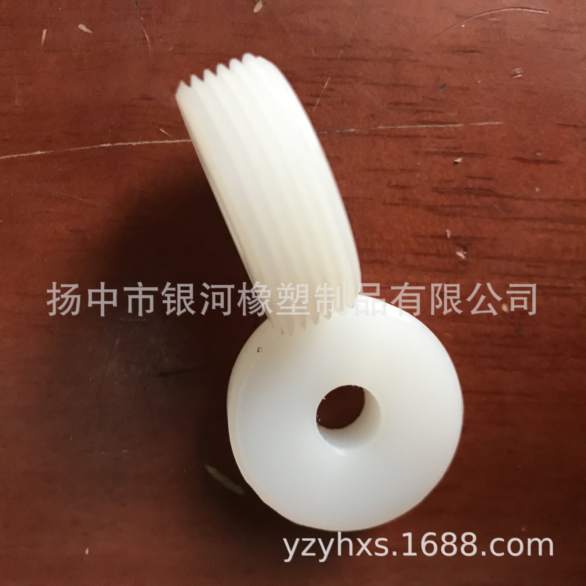 厂家供应PEUHMW超高分子量聚乙烯管 PE300来图来样加工批发