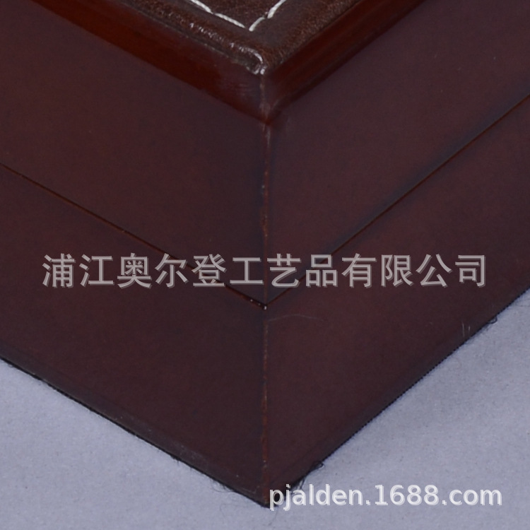 Display wooden box, transparent glass square packaging, wooden box, crystal essential oil perfume bottle, wooden box set manufacturer customization detail image 5