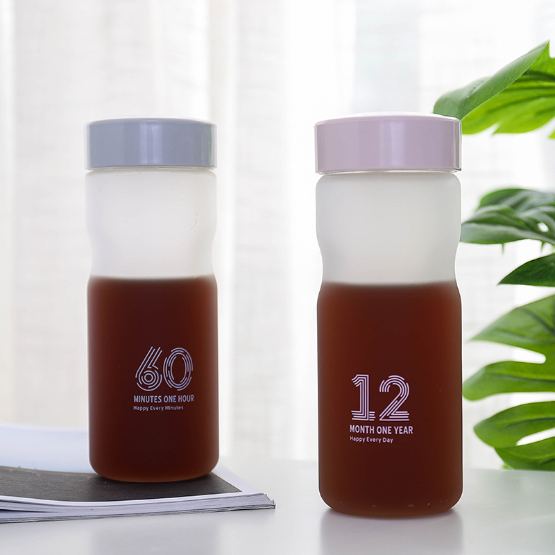 Taza de plástico de verano mate taza de agua deportiva portátil taza de espacio al aire libre taza al por mayor