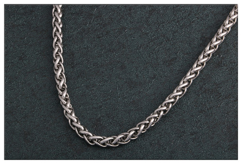 European and American stainless steel flower basket chain, wheat ear chain, titanium steel men's and women's necklace with pendant, snake bone keel chain, naked chain, single chain