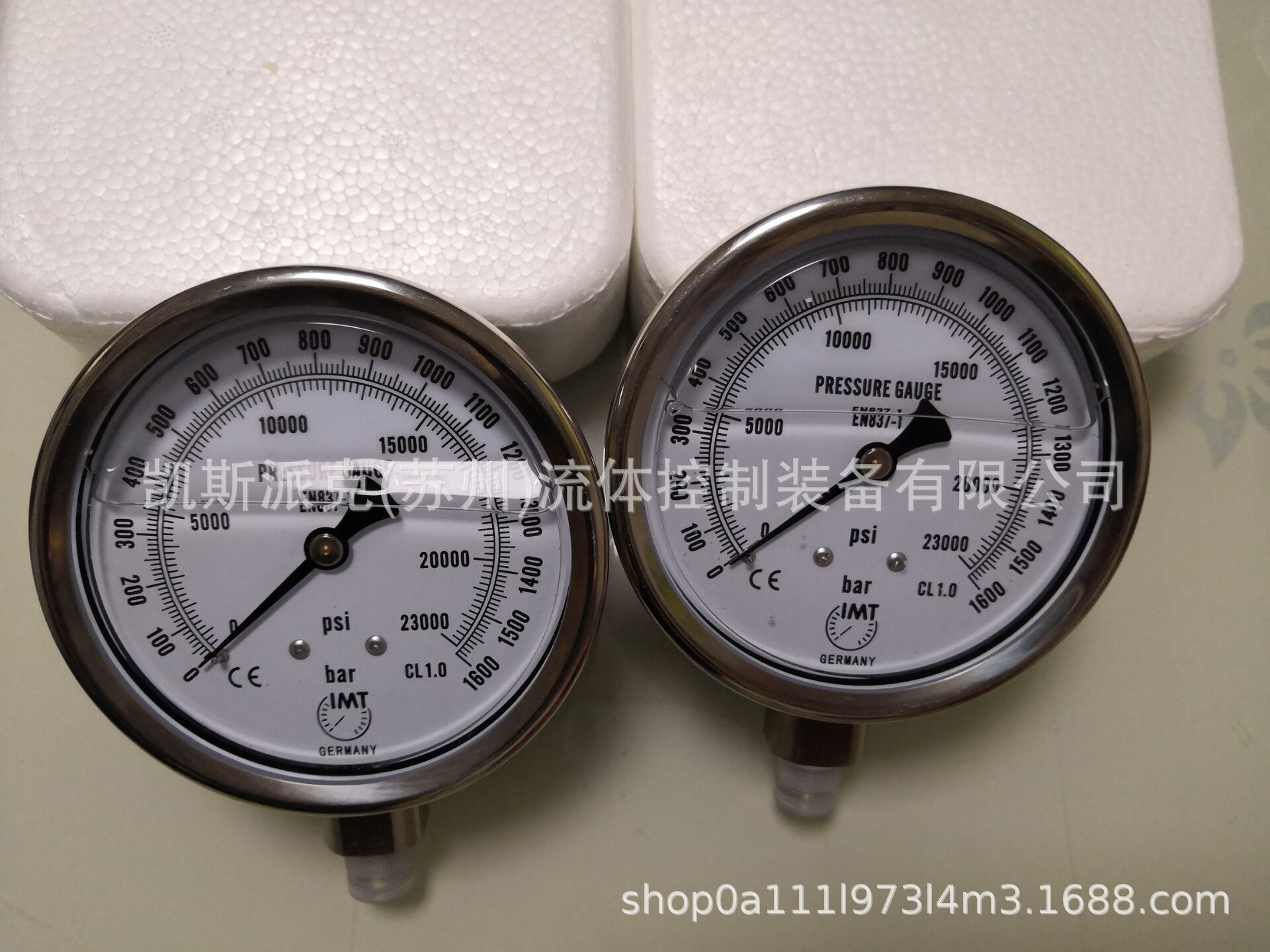 超高压不锈钢耐震压力表4000BAR，轴向径向，400MPA，UNF9/16