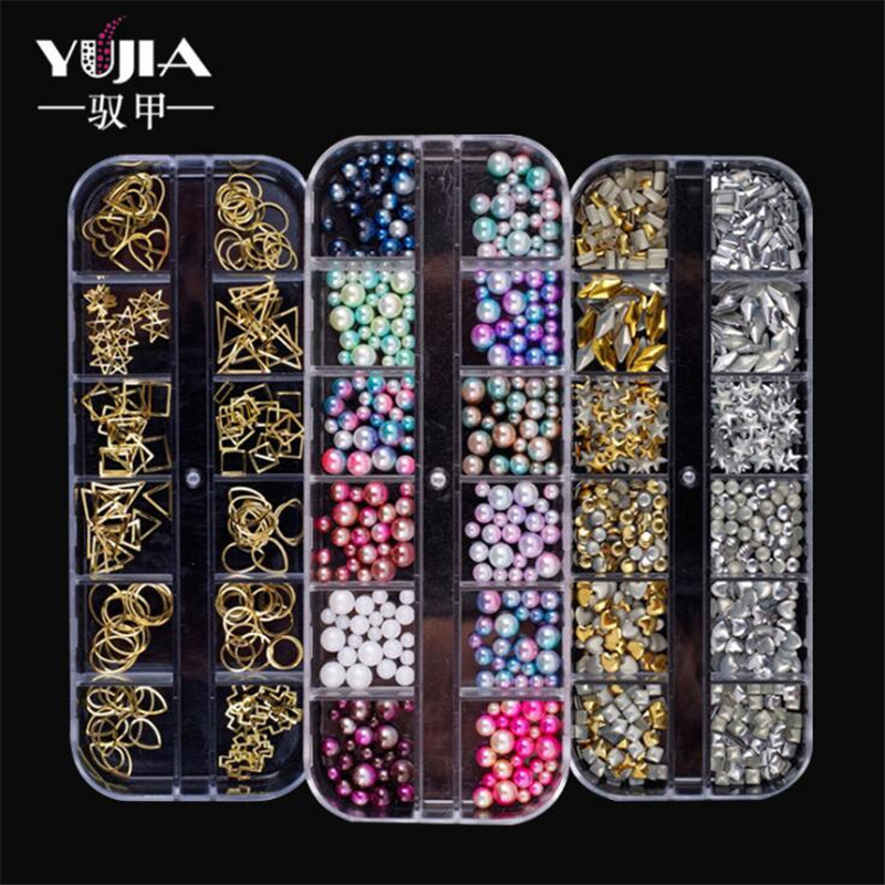 Nueva joyería de uñas 12-rejilla en caja de forma especial remache Shell Diamante mágico color Perla lentejuelas esmalte de uñas adhesivo Diamante