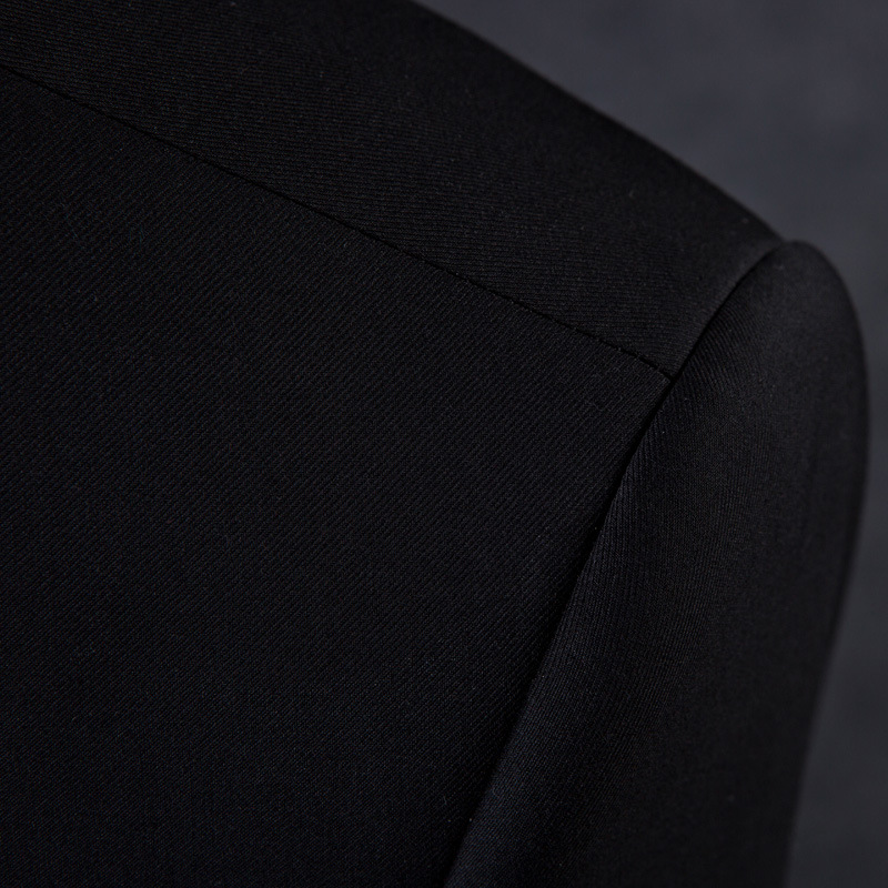 Traje traje de los hombres 2018 nuevo traje de tres piezas vestido de boda de los hombres boda dama de honor traje pequeño ajuste Delgado de los hombres