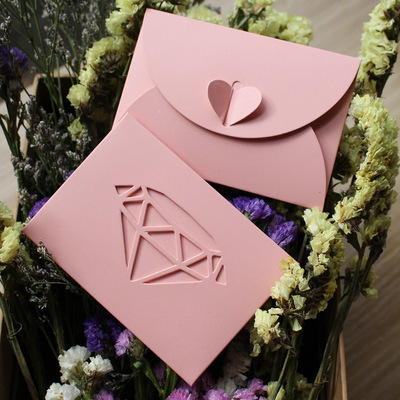 粉色加厚会员卡包装现货信封卡套过膜镂空封套定制钻石外壳满包邮|ru