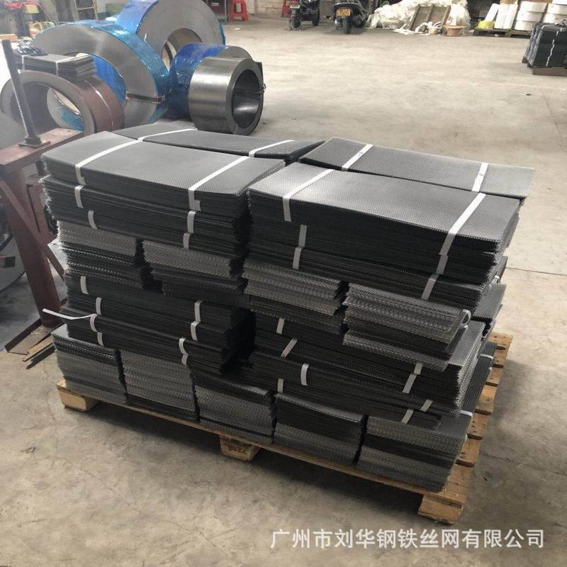 厂家定做304不锈钢钢板网 菱形网 微孔钢板网 滤芯网音响网