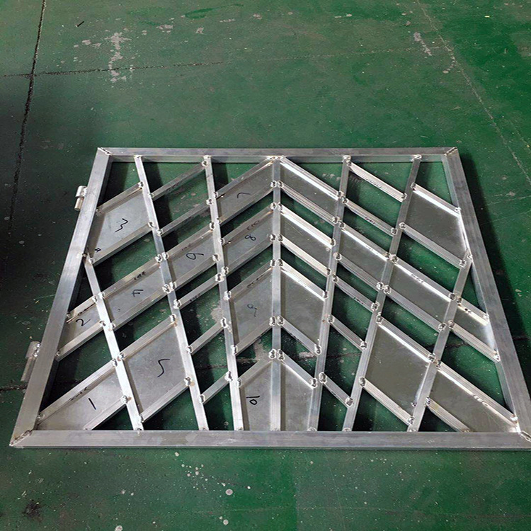 直销万达铝窗花【德普龙】铝合金中式花格 仿木纹铝窗花