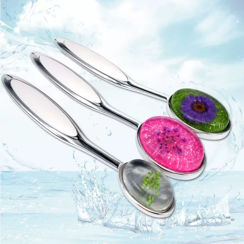 亚马逊新款化妆带花硅胶粉扑刷不吃粉手柄美妆工具化妆刷软胶日用