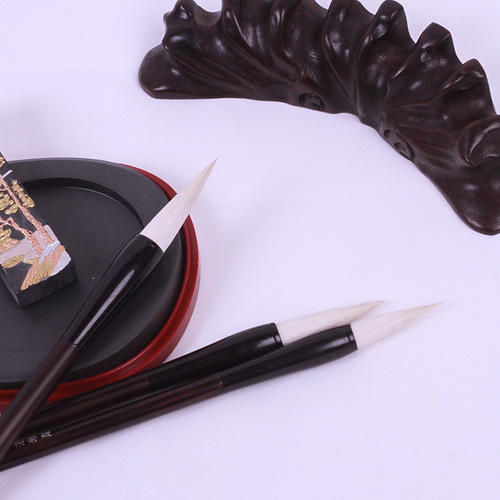 Wholesale student langhao and white cloud brushes, beginner pens, inks, paper and inkstone calligraphy supplies, large sales volume, preferential treatment