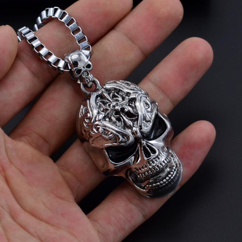 Skull Pendant Necklace