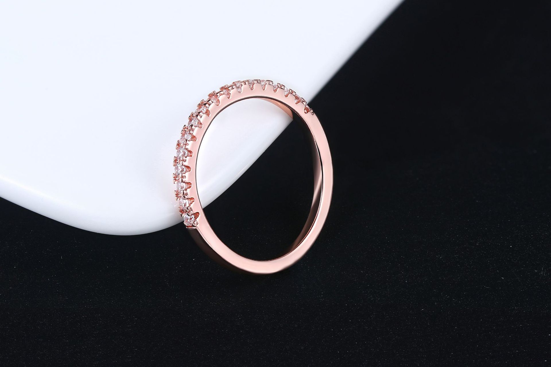 Simple Style Geometric Copper Inlay Zircon Rings 1 Piece display picture 6