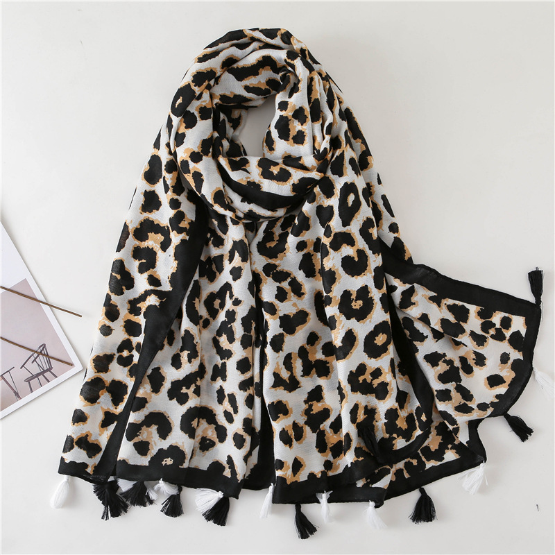 Cute winter universal long keep warm scarf with tassels