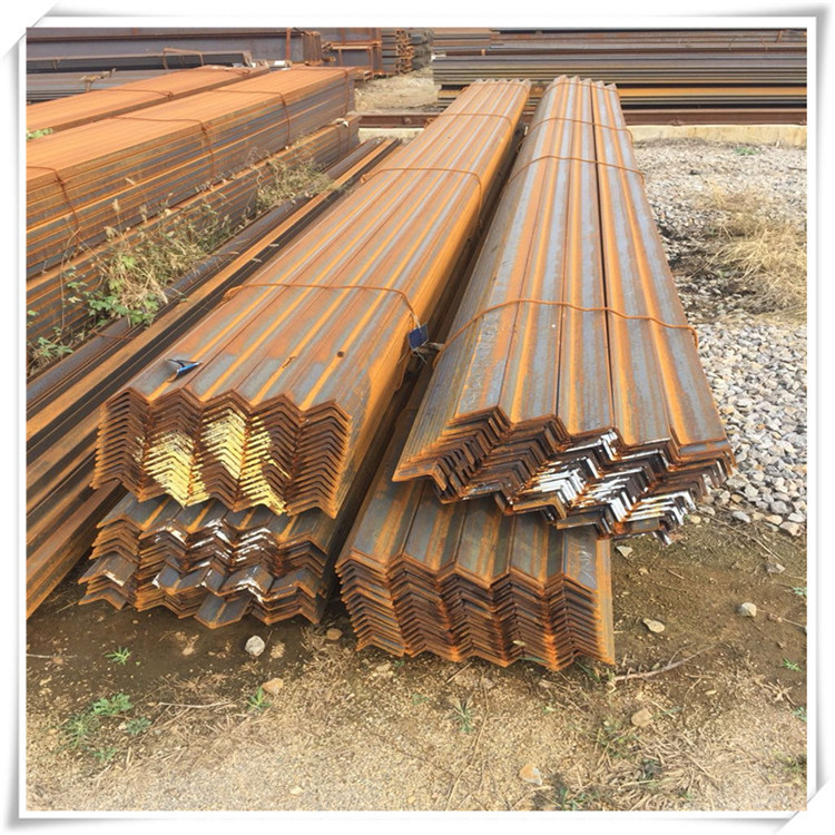 供应Q235B镀锌角钢 国标等边角钢 100*100热轧角铁厂家现货价格低