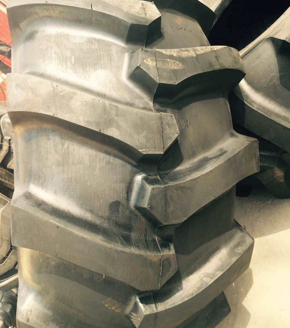 供应 30.5L-32 林业轮胎人字花纹 耐磨防滑 三包