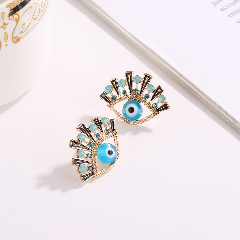Nueva Moda Azul Ojos Pendientes Con Incrustaciones De Diamantes De Imitación Ojos Pendientes Al Por Mayor Nihaojewelry display picture 5