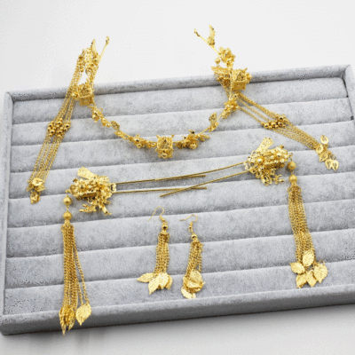 厂家直销金色古装凤冠新娘头饰 精致复古流苏秀禾服头饰 耳环套装