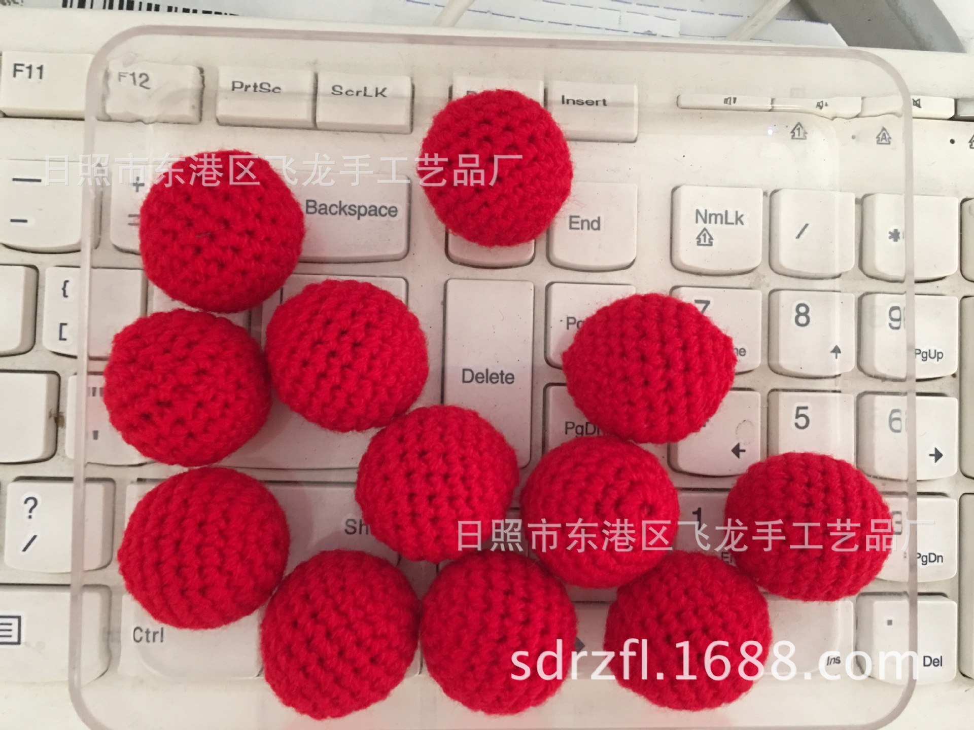 定制各种手工钩球，棉线毛线球服装辅料 手钩球钩针球厂家直供