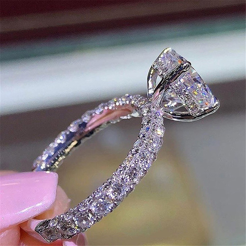 Fashion Diamond Round Alloy Ring Proposal Diamond Ring Wholesale display picture 2