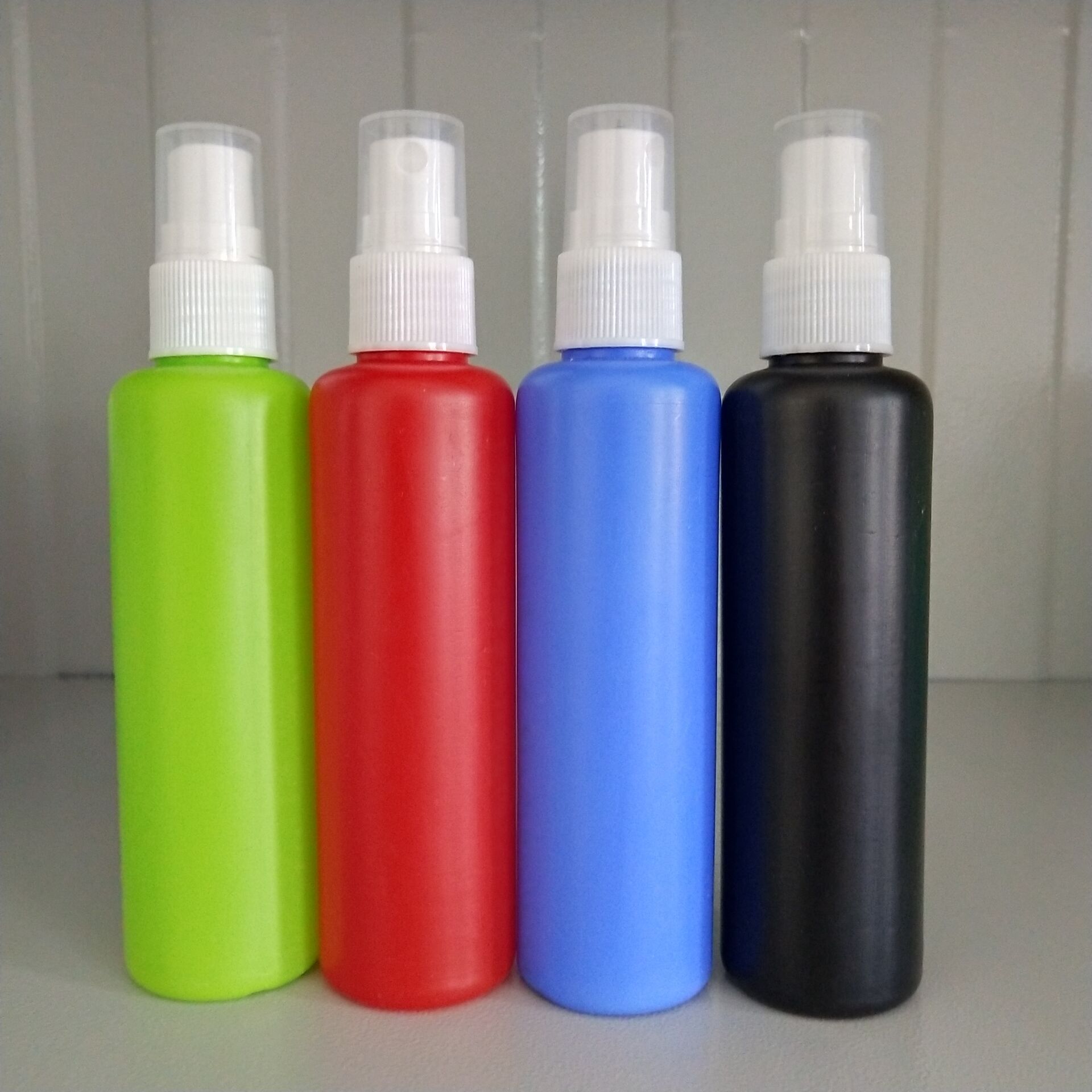 厂家批发 塑料瓶80ml 清洁剂喷雾瓶 pe小喷瓶 包装瓶