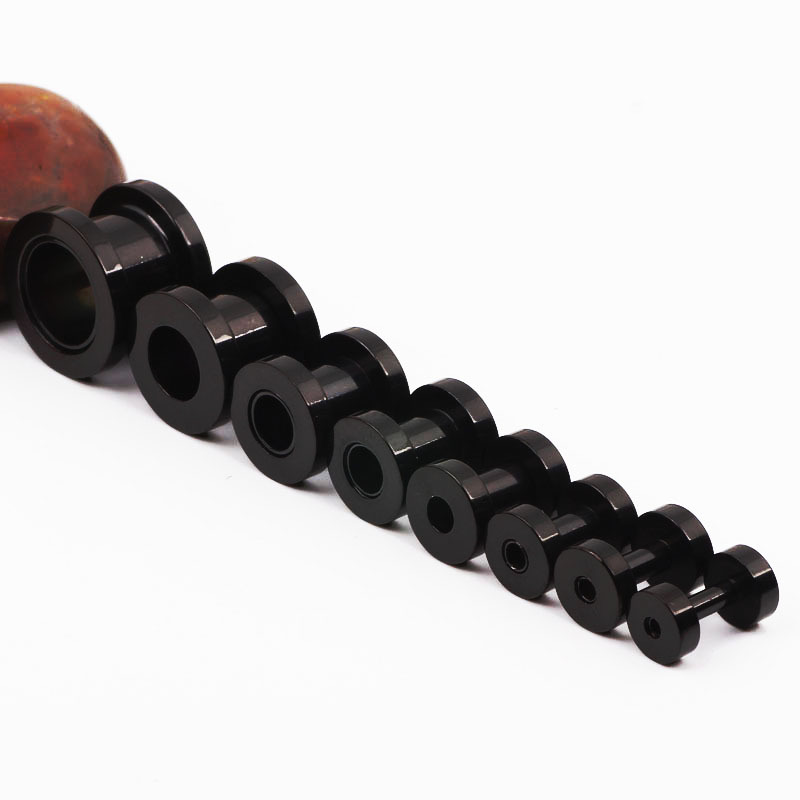 Pointed titanium steel lip stud product view