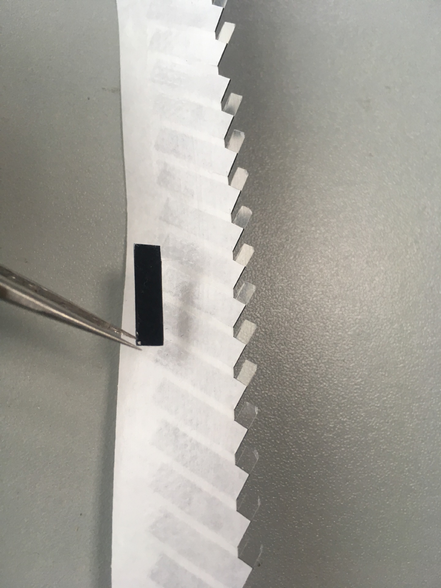 רҵ����ɫ�����潺�������ڹ�Ƭ��ԵPET����Ƭ�۸��Żݽ���׼