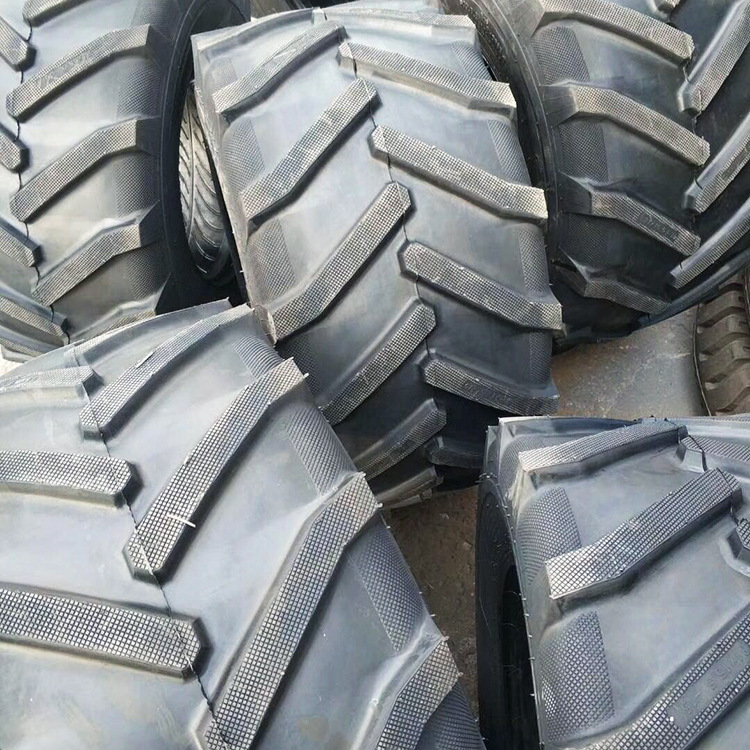 现货销售31x15.5-15前进草坪割草机轮胎 人字拖拉机轮胎 全新