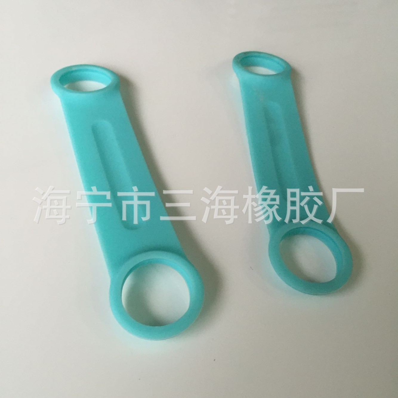 工厂定制各类橡胶杂件 硅胶定制件 食品级硅胶扣