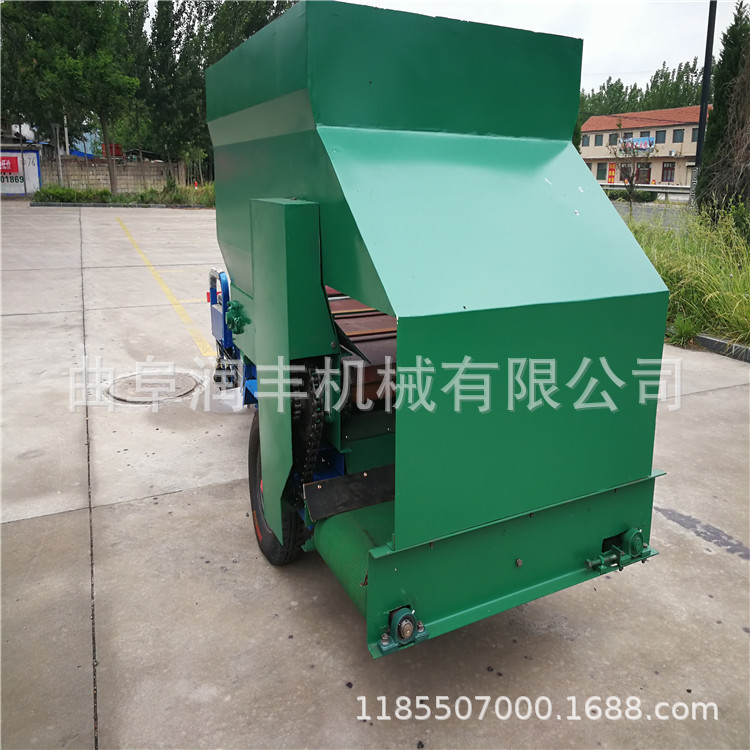 天津柴油撒料车价格 料槽送料喂料车