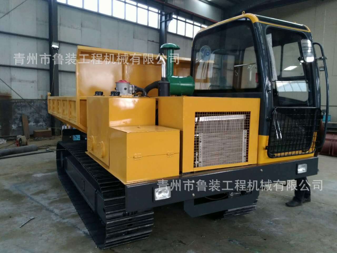 山东厂家直销山地林地履带运输车 木材运输车设备 重型链轨车辆
