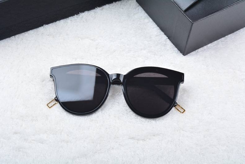 2018範冰冰同款V牌藍色大海太陽鏡網紅太陽鏡韓版帶標女士太陽鏡