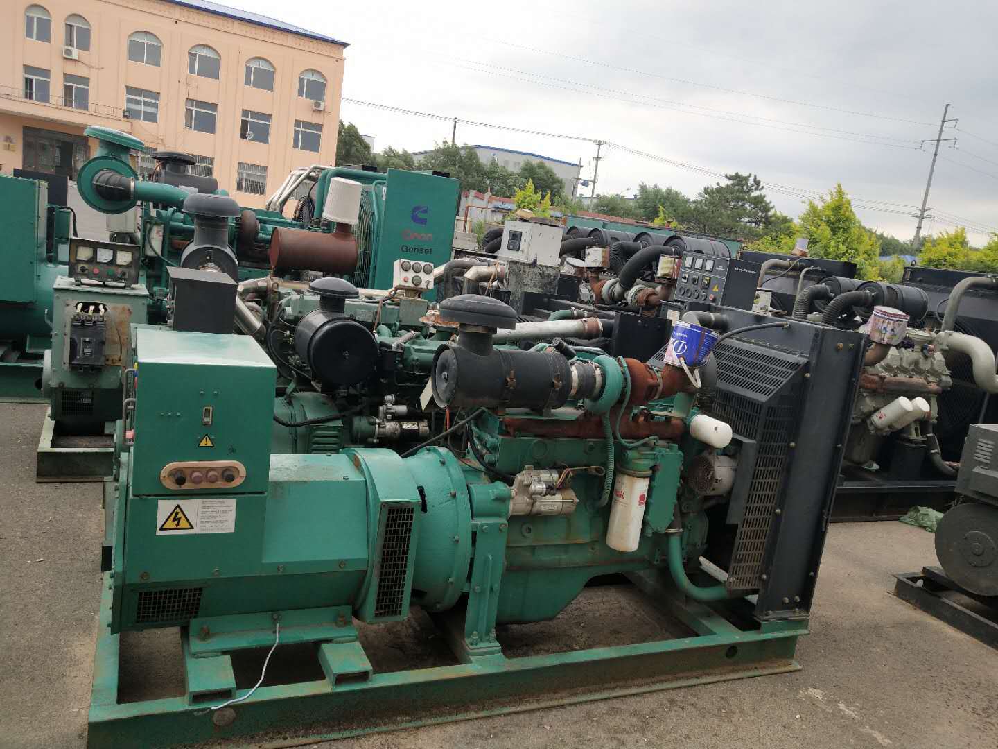 玉柴发电机 250KW柴油发电机组YC6T550L-D21玉柴 发电机组厂家