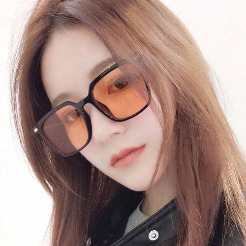 2019 Korean version of trendy square frame sunglasses, fashionable ocean piece, rice nail sunglasses, personalized cross-border sunglasses for men and women