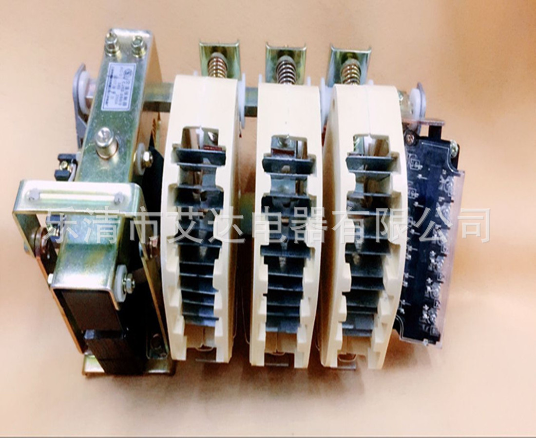 上海华通交流接触器CJ12B-100/3 CJ12A-100/3 CJ12-100/3