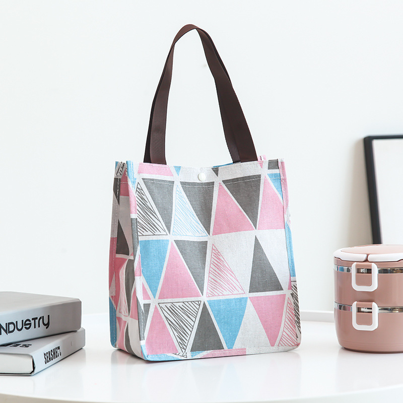 Розовый треугольник