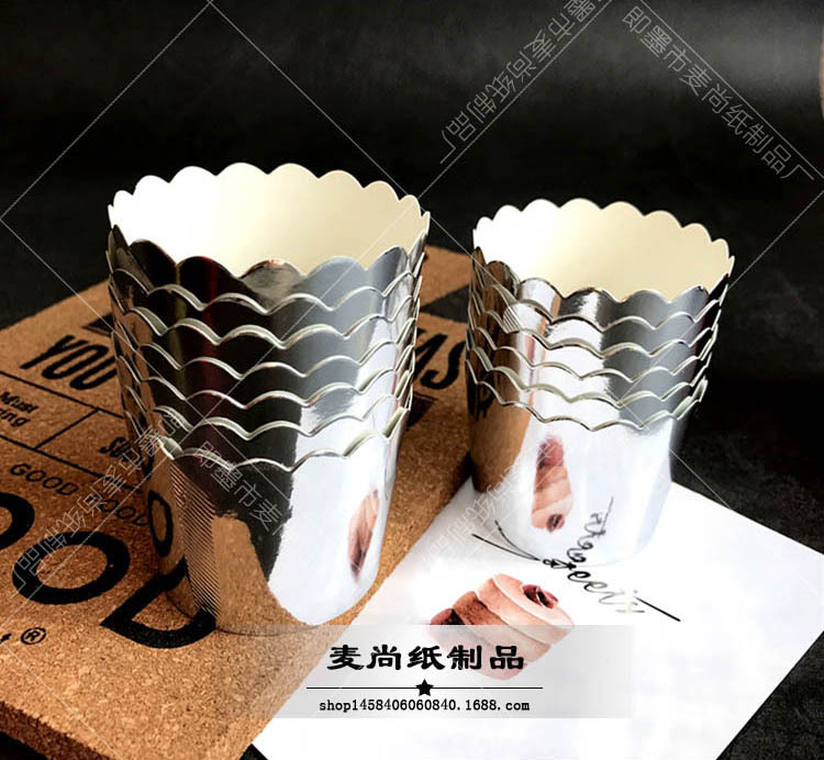 Máquina de alta temperatura Taza de oro y plata TAZA ROJA taza de papel de pastel Qi Feng papel titular medio brillante papel de aluminio taza de papel de alta temperatura para hornear