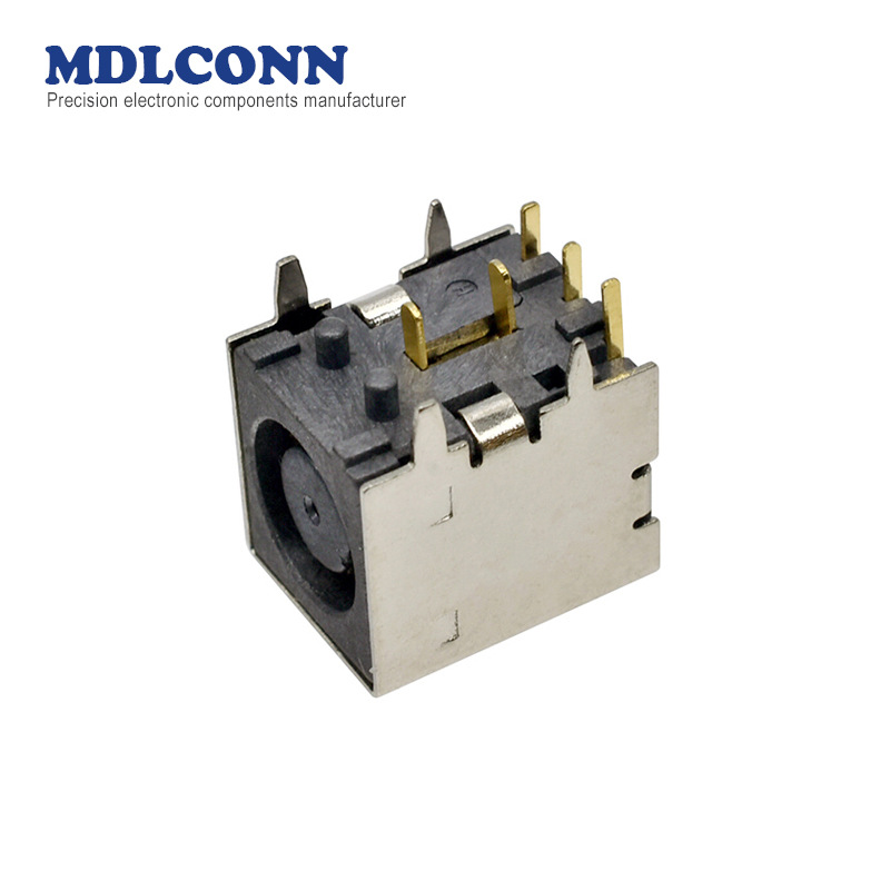 ����ֱ���ƽ�����10ADC��Դ����DC�����