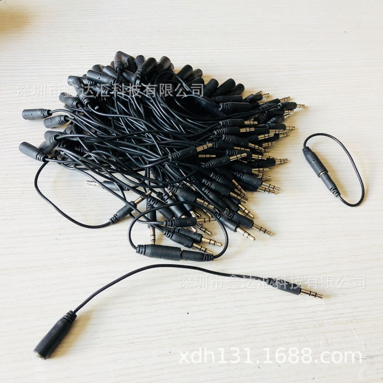 3.5mm耳机公对母音频延长线 手机麦克风转接线 K歌宝电脑连接线