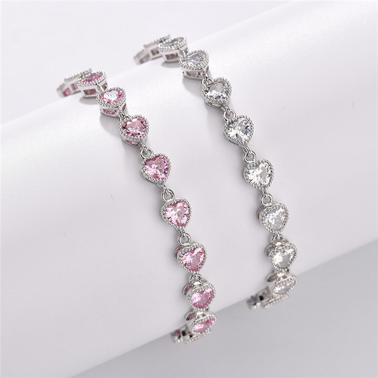 Sweet Shiny Heart Shape Copper Plating Inlay Artificial Gemstones Zircon Bracelets display picture 4