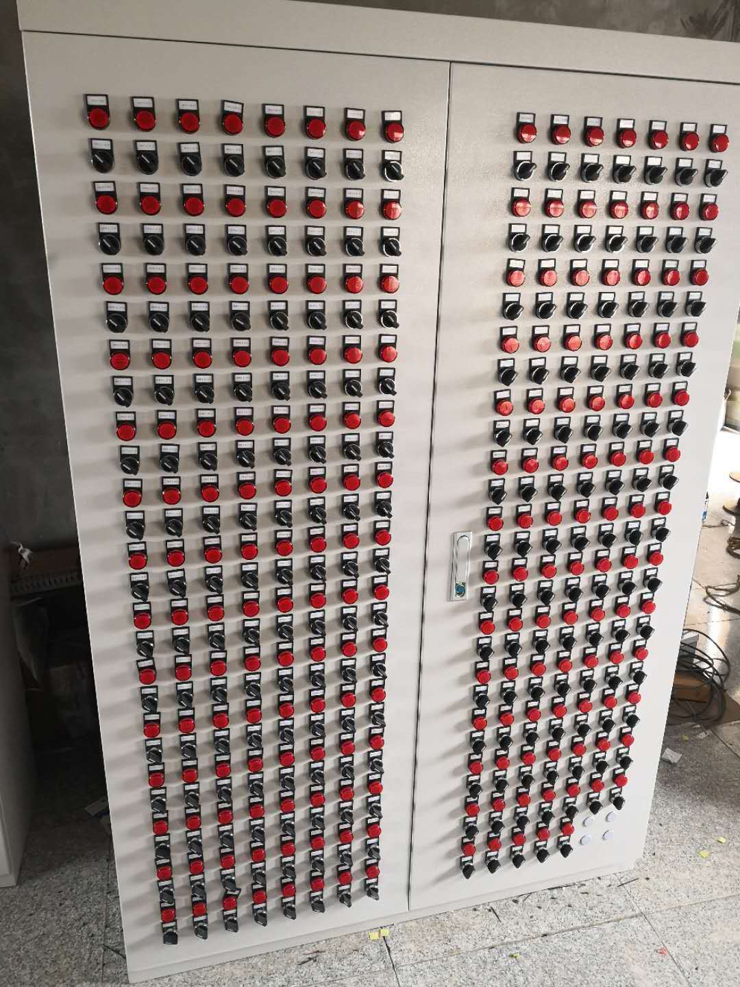 Supplying --208 fire control