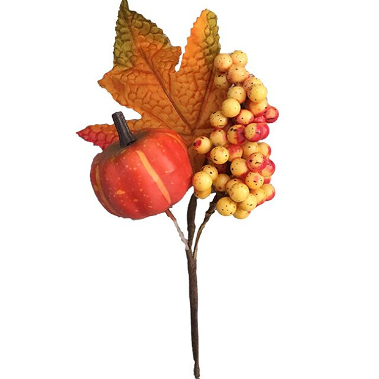 realistic Christmas maple leaf