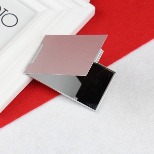 folding handheld mirror