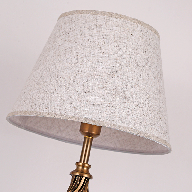 Nuevo Jiayinmei iluminación americana nuevo estilo chino simple europeo industrial hierro cristal lámpara de mesa Hotel ingeniería lámpara de pie al por mayor