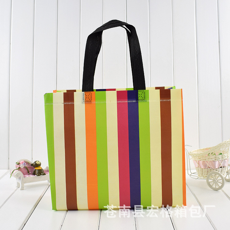 手提无纺布购物服装袋彩印覆膜无纺布礼品袋方底环保无纺布袋定做