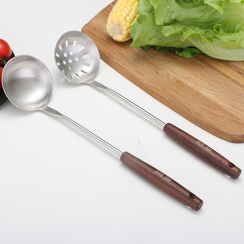 Factory Direct Supply 304 Stainless Steel Soup Spoon and Ladle with Wooden Handle for Home Use, Food Grade Three-Millimeter Soup Bowl Wholesalers